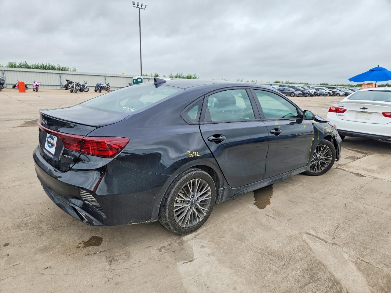 2024 Kia Forte Gt Line - Image 3