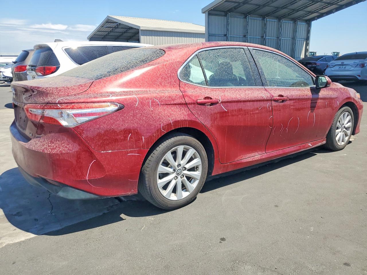 2018 Toyota Camry Le - Image 3