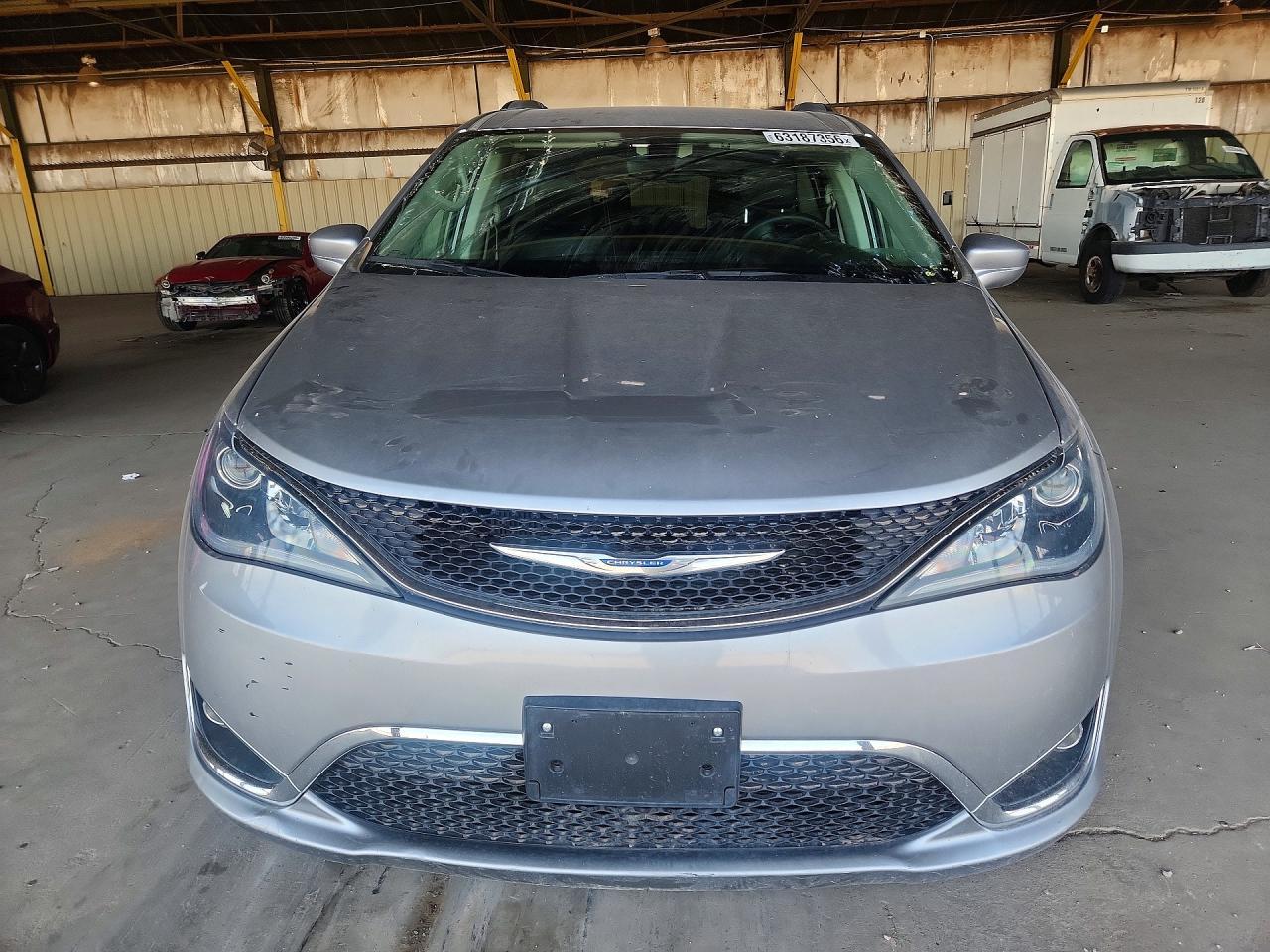 2017 Chrysler Pacifica Touring L - Image 5