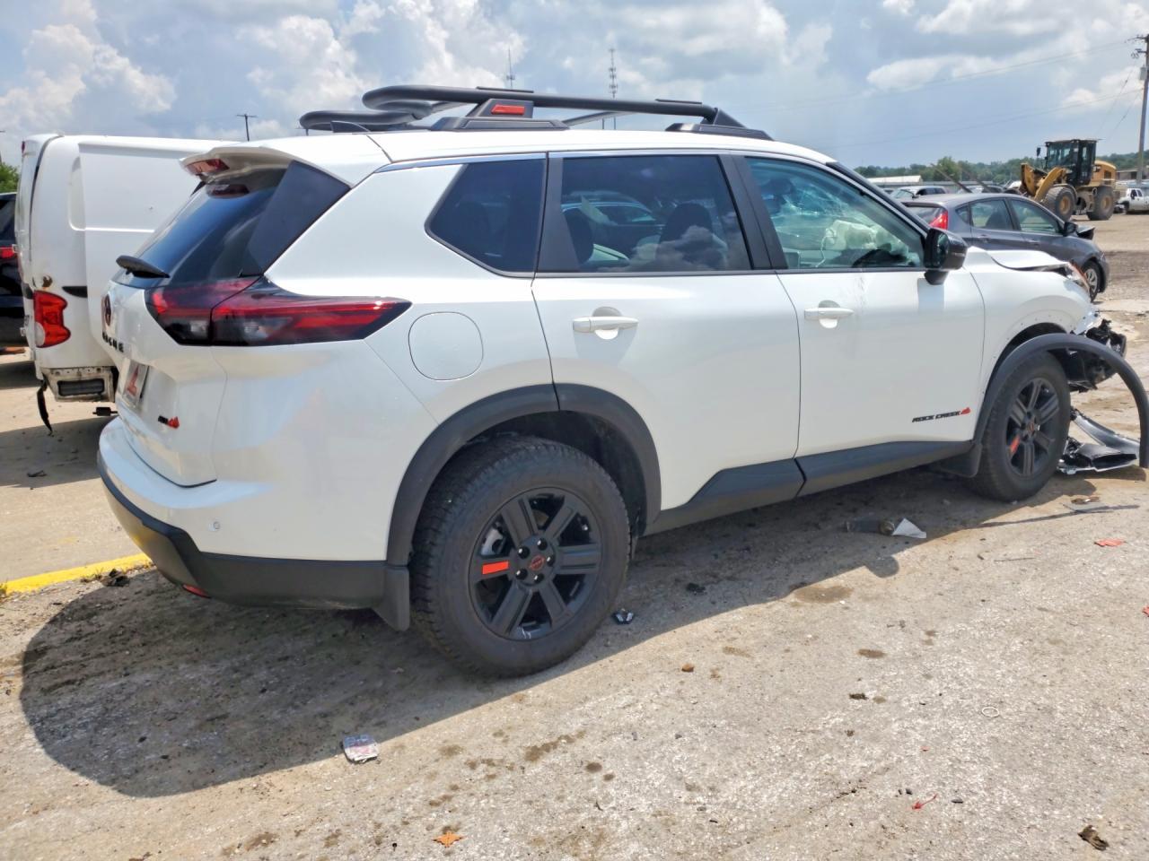 2026 Nissan Rogue Rock Creek - Фото 3