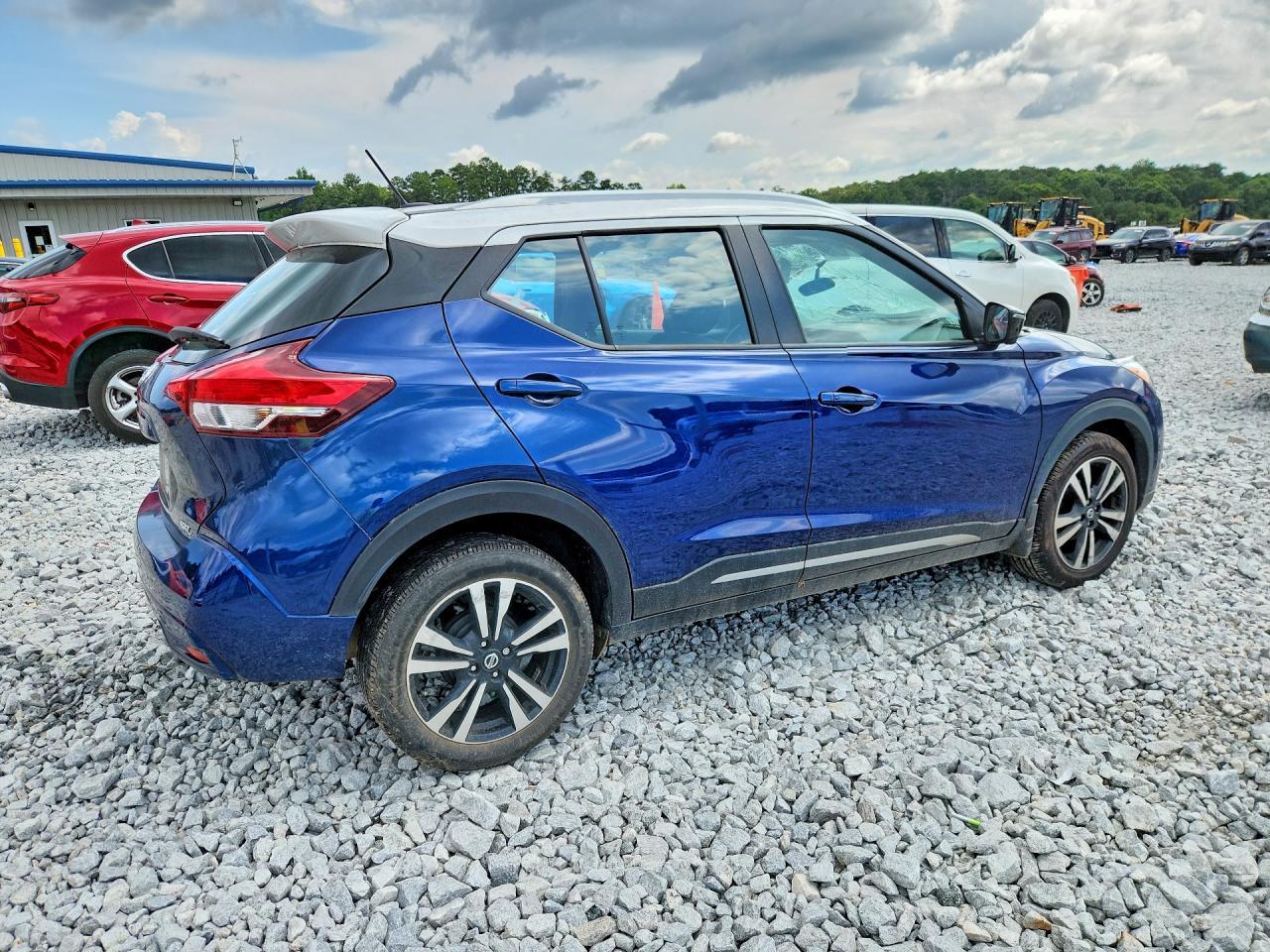 2019 Nissan Kicks Sr - Фото 3