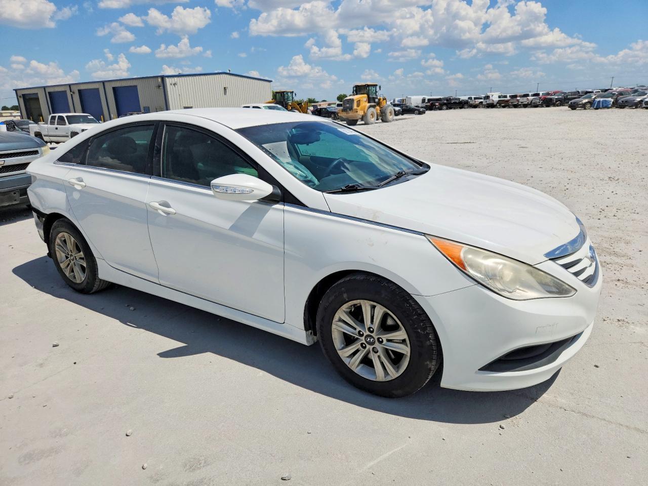 2014 Hyundai Sonata Gls - Image 4