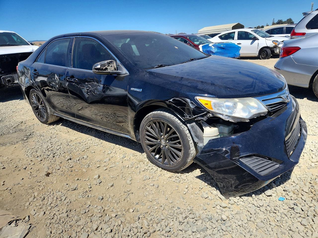 2012 Toyota Camry Hybrid Le - Image 4
