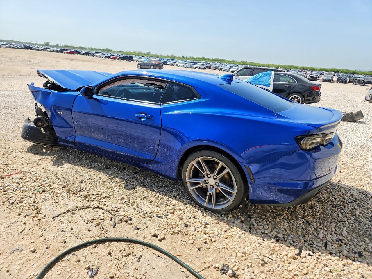 2020 Chevrolet Camaro Ls - Фото 2