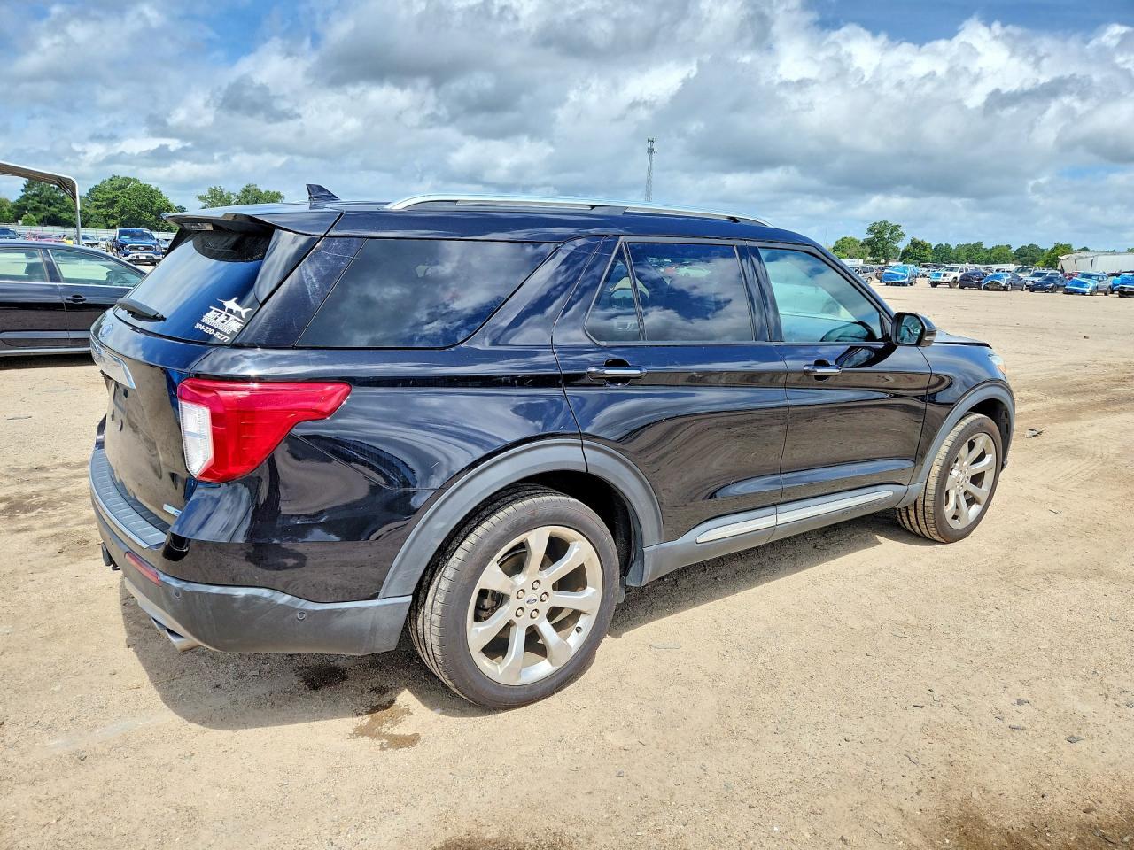 2020 Ford Explorer Platinum - Фото 3