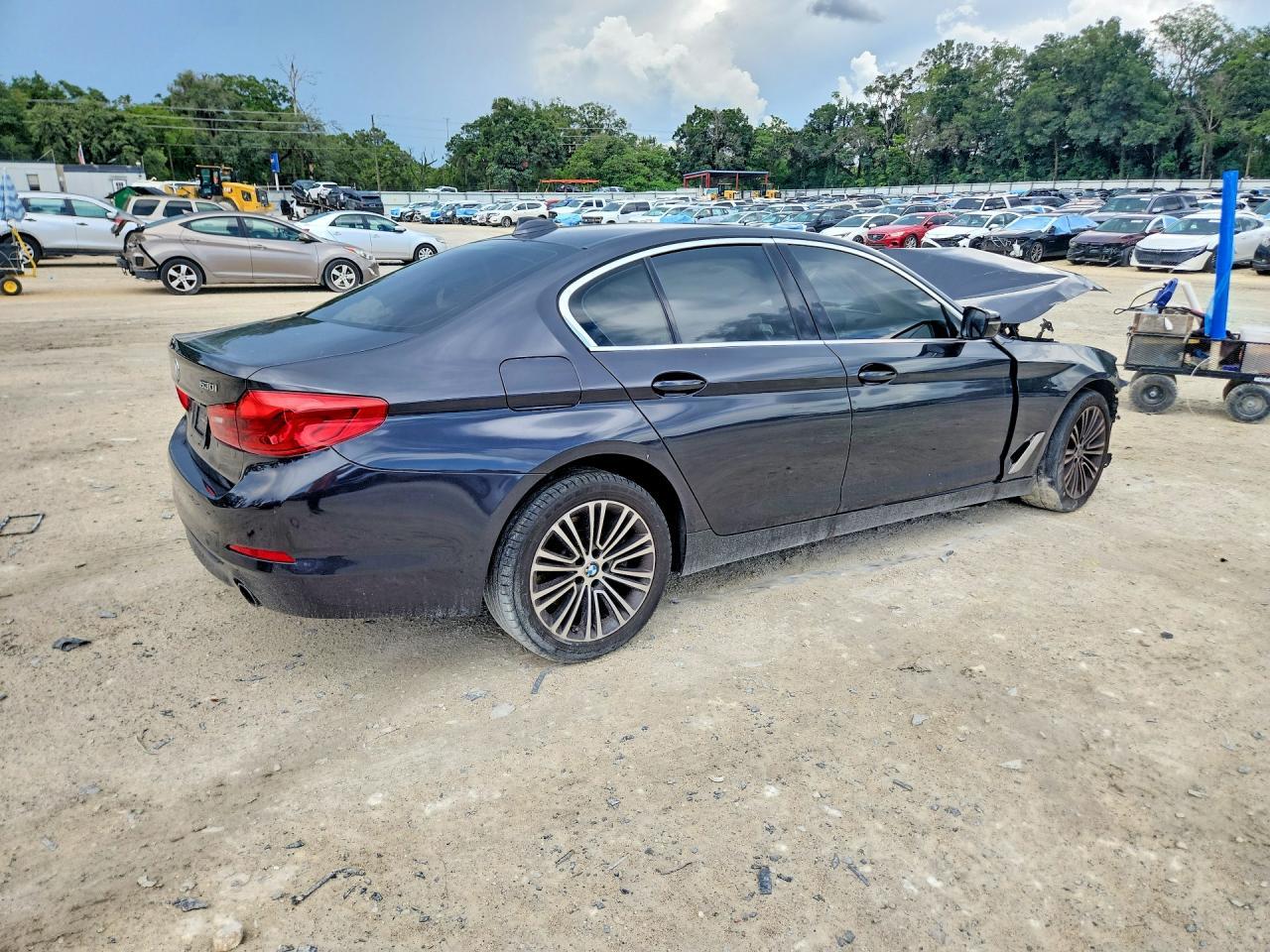 2019 BMW 530 I - Фото 3