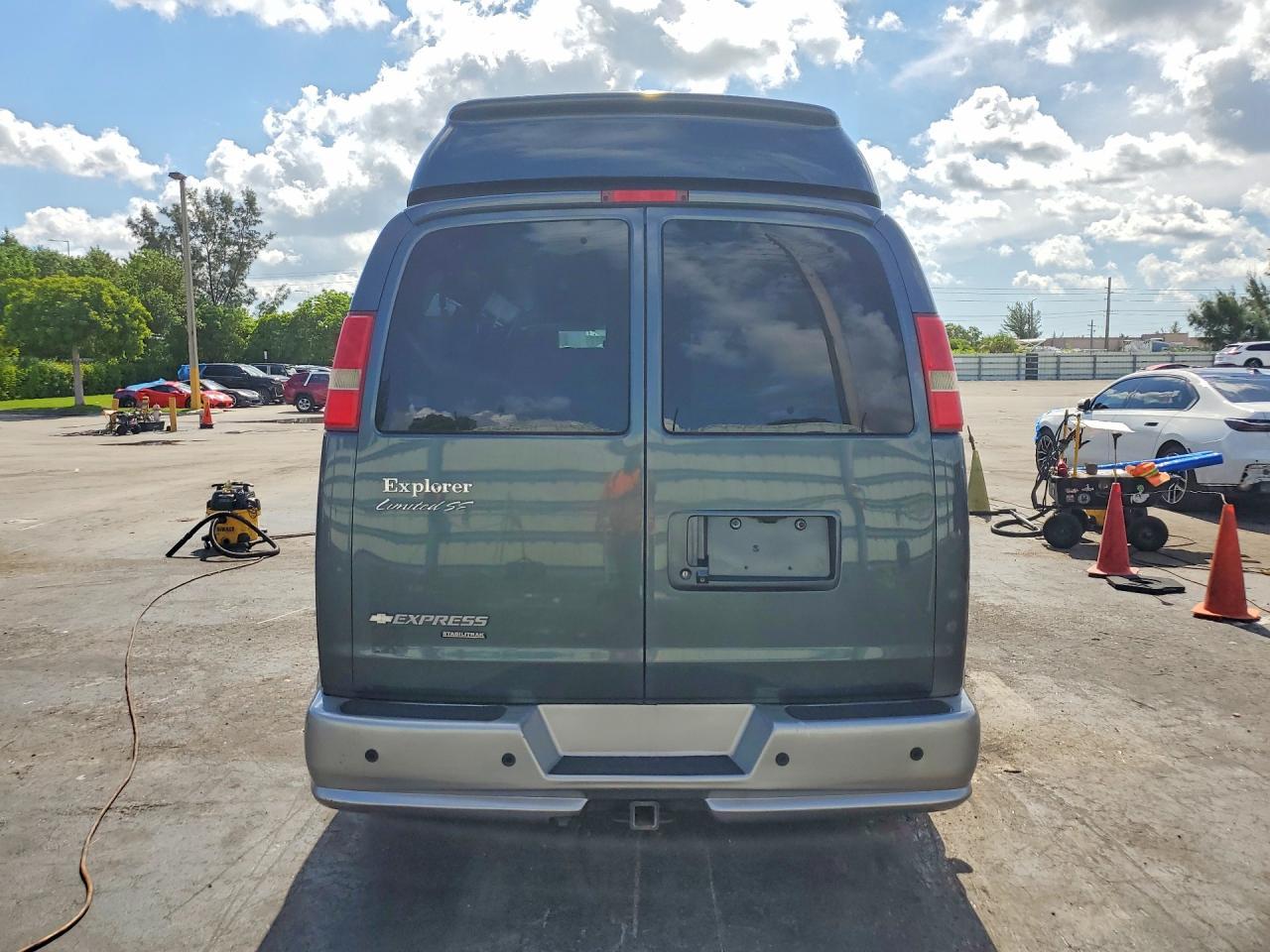 2014 Chevrolet Express G2500 3Lt - Фото 6