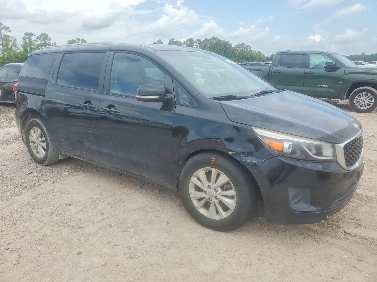 2016 Kia Sedona Lx - Image 4