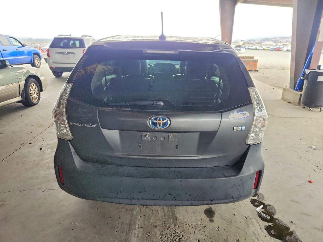 2012 Toyota Prius V Five - Фото 6