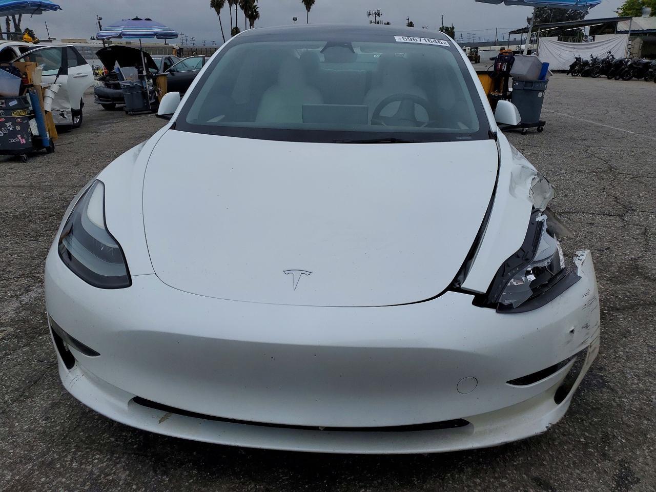 2023 Tesla Model 3 - Фото 5