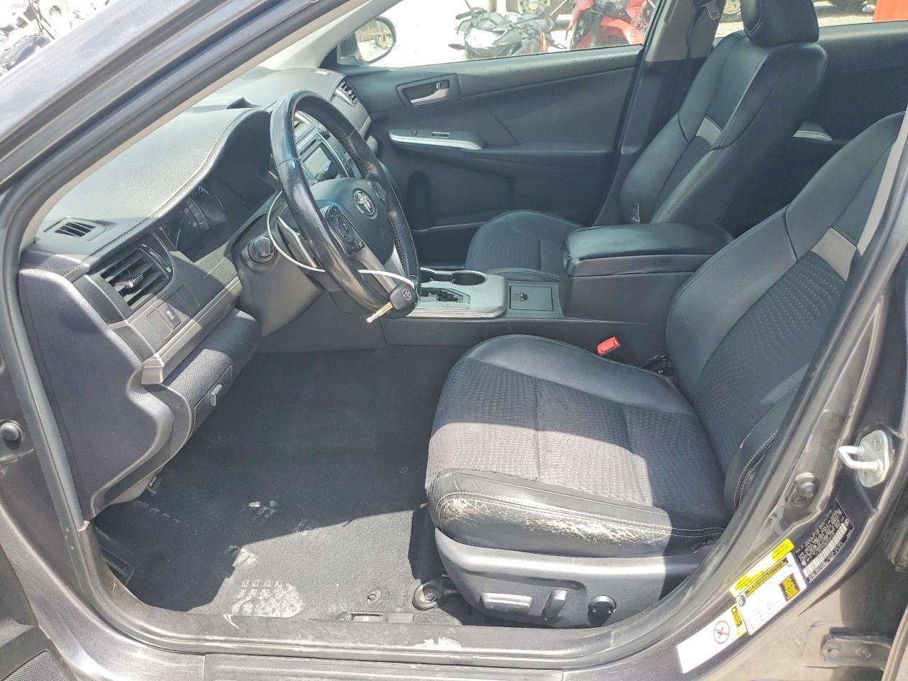 2012 Toyota Camry Le - Фото 7