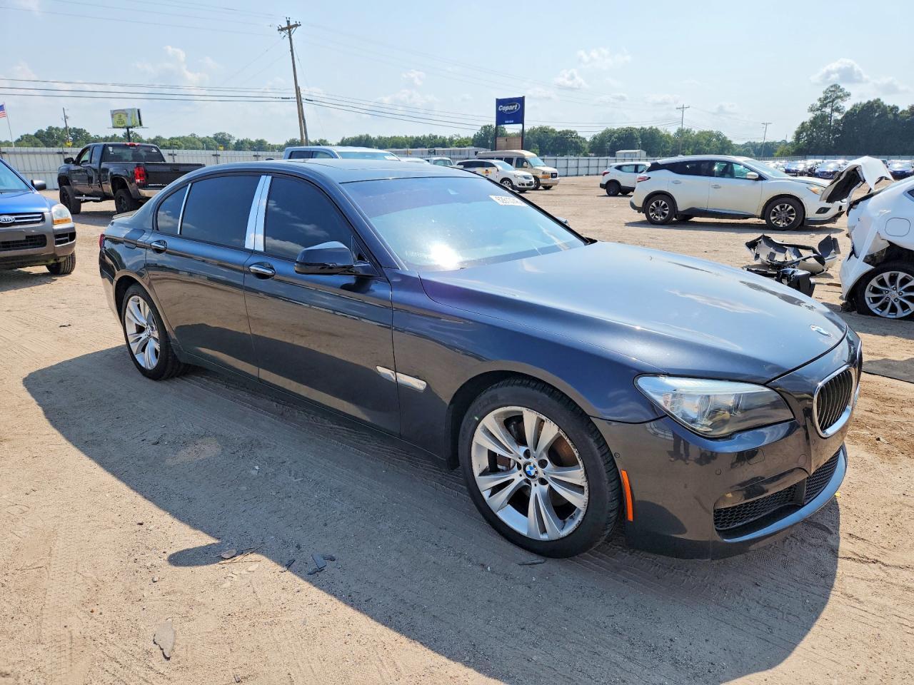 2015 BMW 740 Lxi - Фото 4