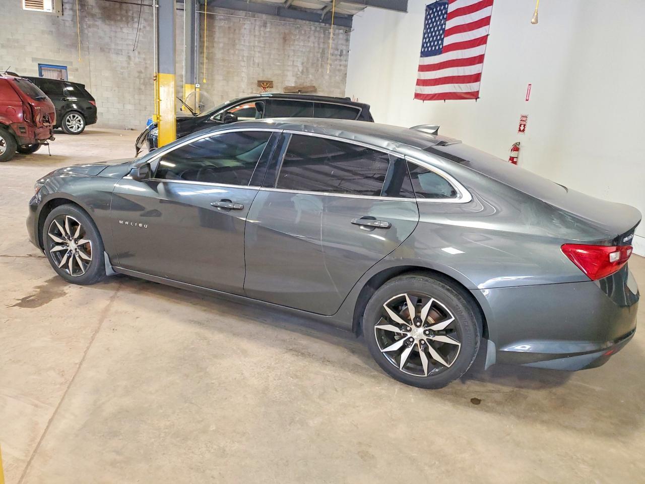2017 Chevrolet Malibu Ls - Фото 2