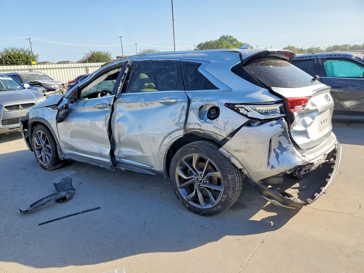 2021 Infiniti Qx50 Autograph - Image 2
