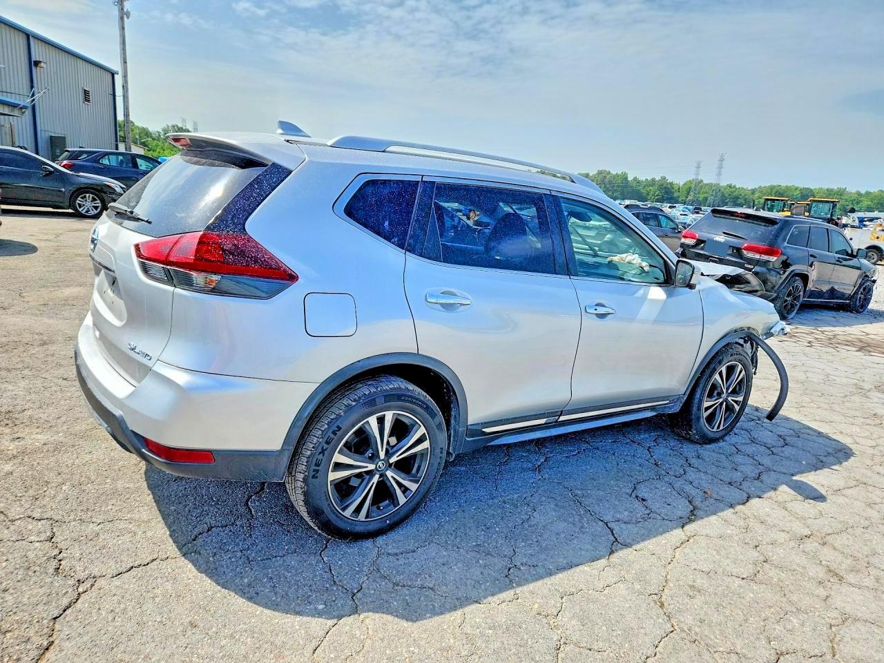 2018 Nissan Rogue Sl - Фото 3