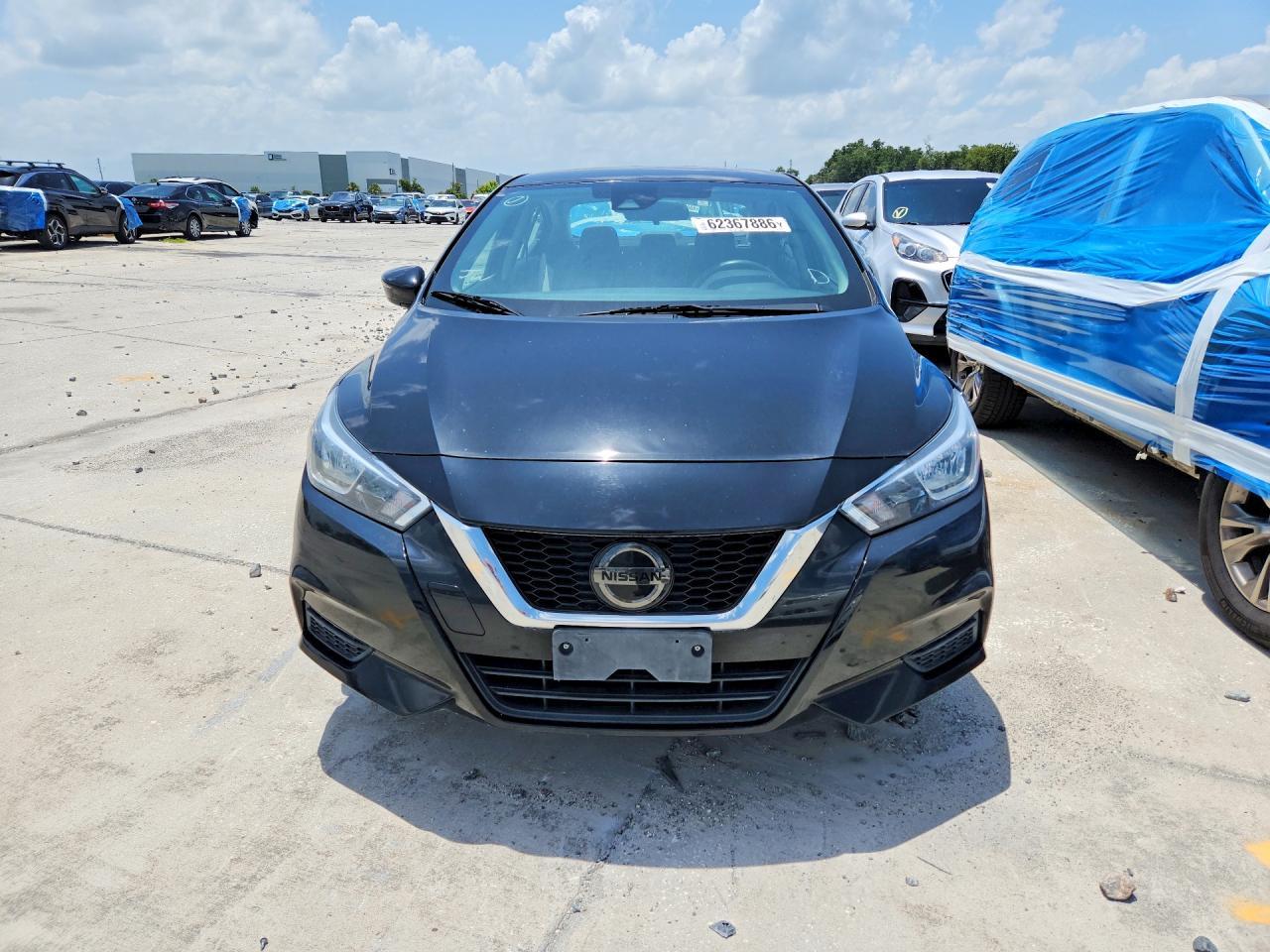 2021 Nissan Versa Sv - Image 7