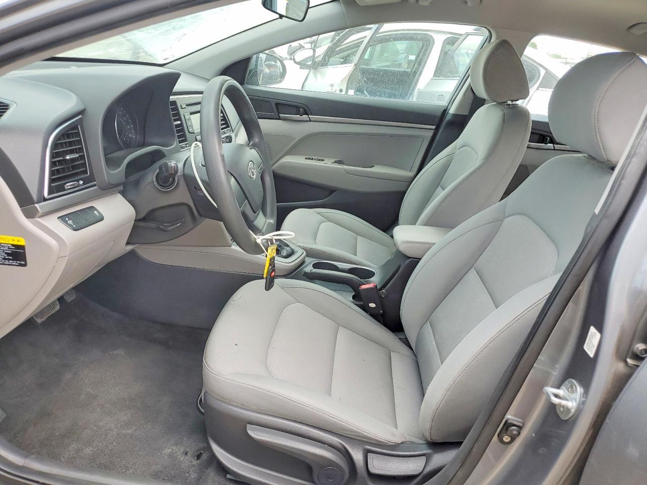 2017 Hyundai Elantra Se - Фото 7