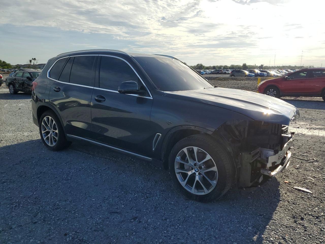 2020 BMW X5 Sdrive 40I - Фото 4