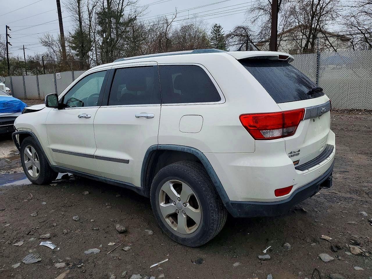 2011 Jeep Grand Cherokee Limited - Фото 2