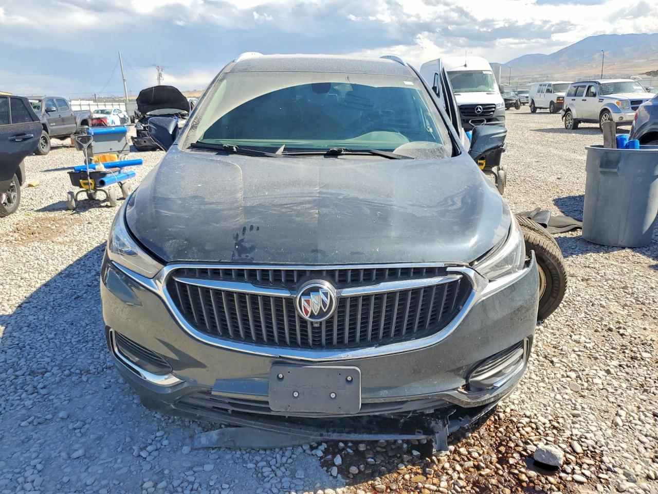 2018 Buick Enclave Essence - Image 5