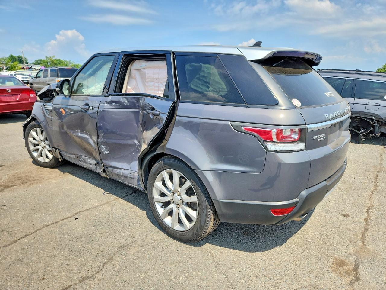 2016 Land Rover Range Rover Sport Hse - Image 2