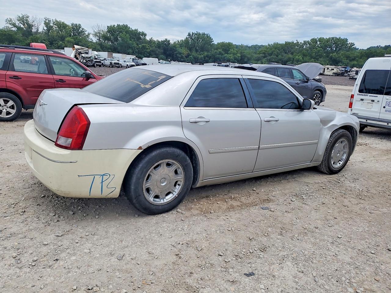 2006 Chrysler 300 Touring - Image 3