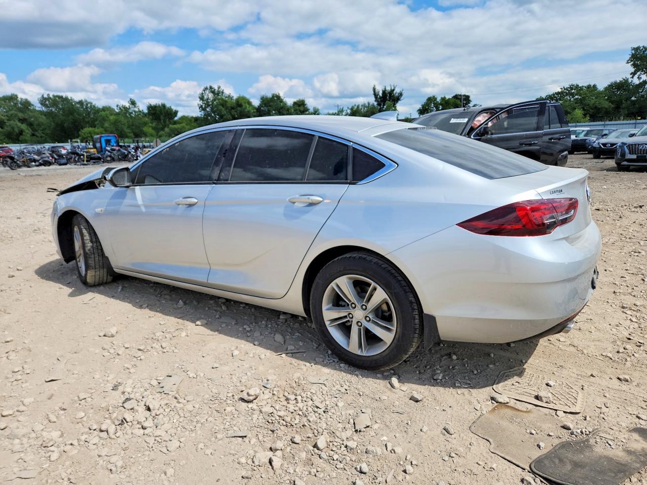 2019 Buick Regal Preferred - Image 2