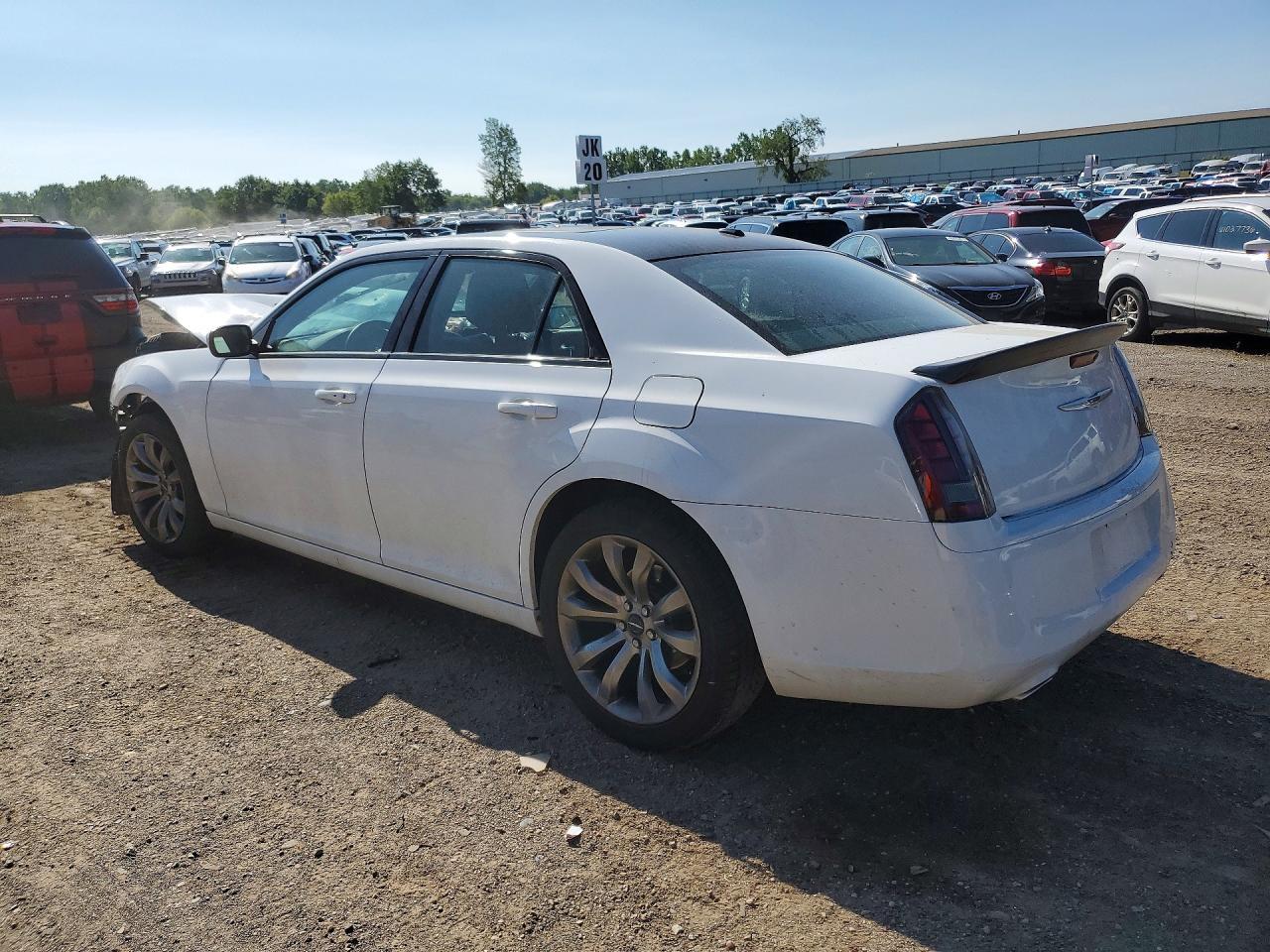 2014 Chrysler 300 S - Фото 2