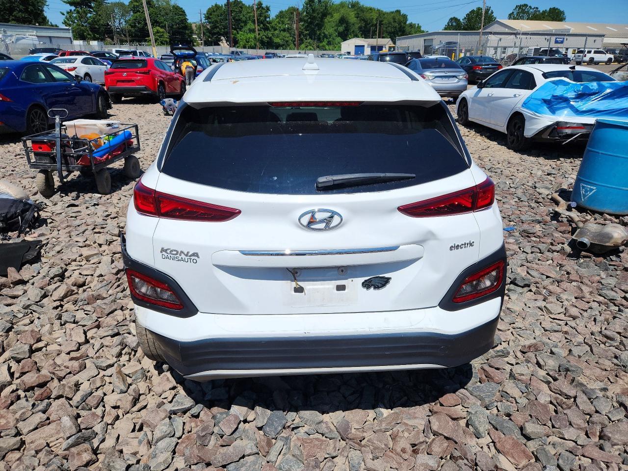 2021 Hyundai Kona Limited - Фото 6