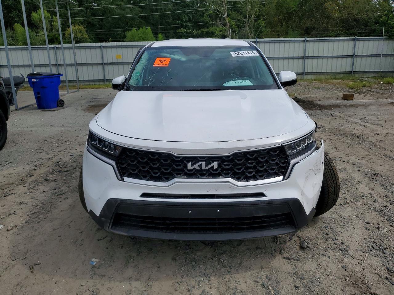 2023 Kia Sorento Lx - Image 5