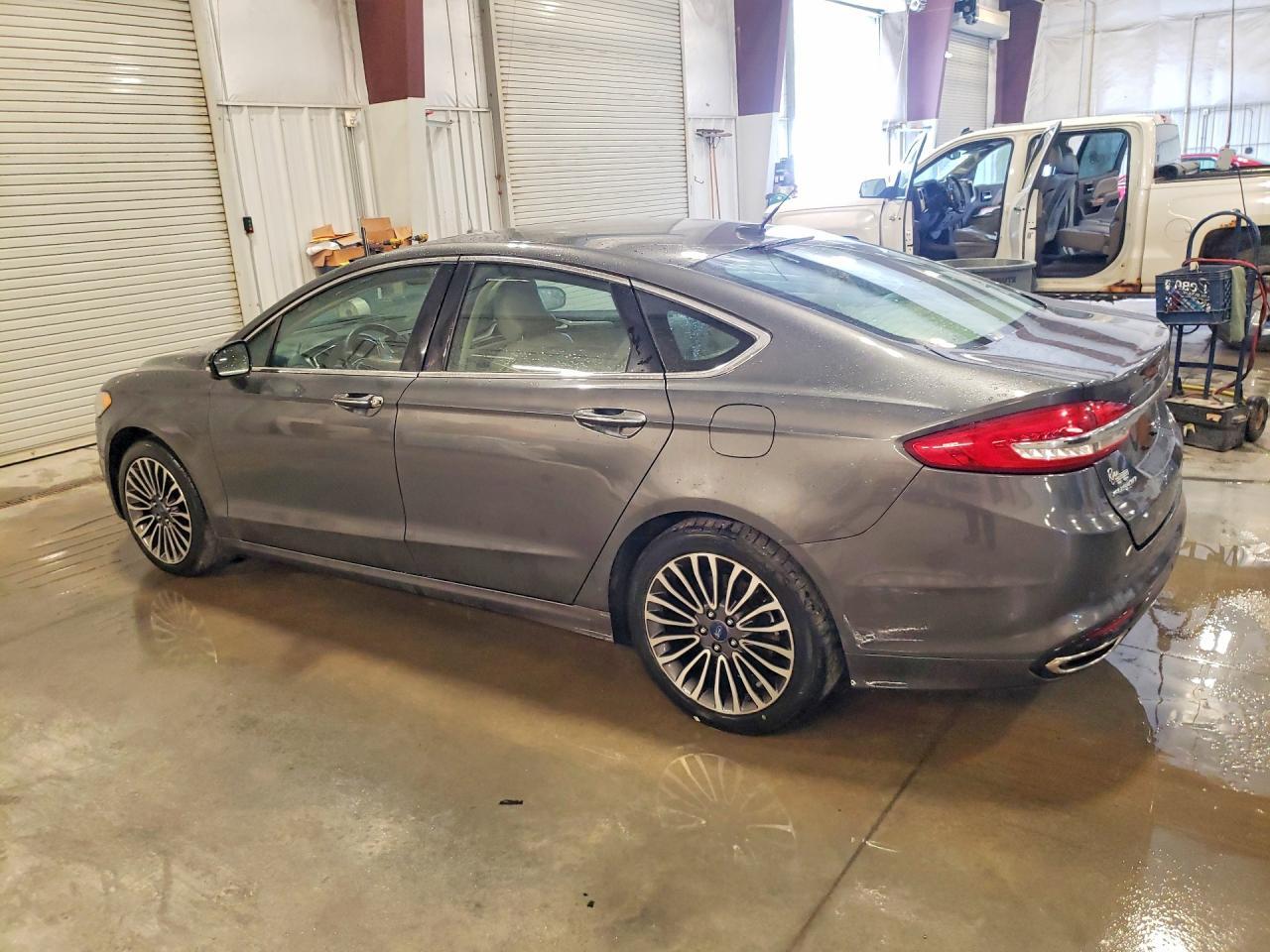 2017 Ford Fusion Se - Фото 2