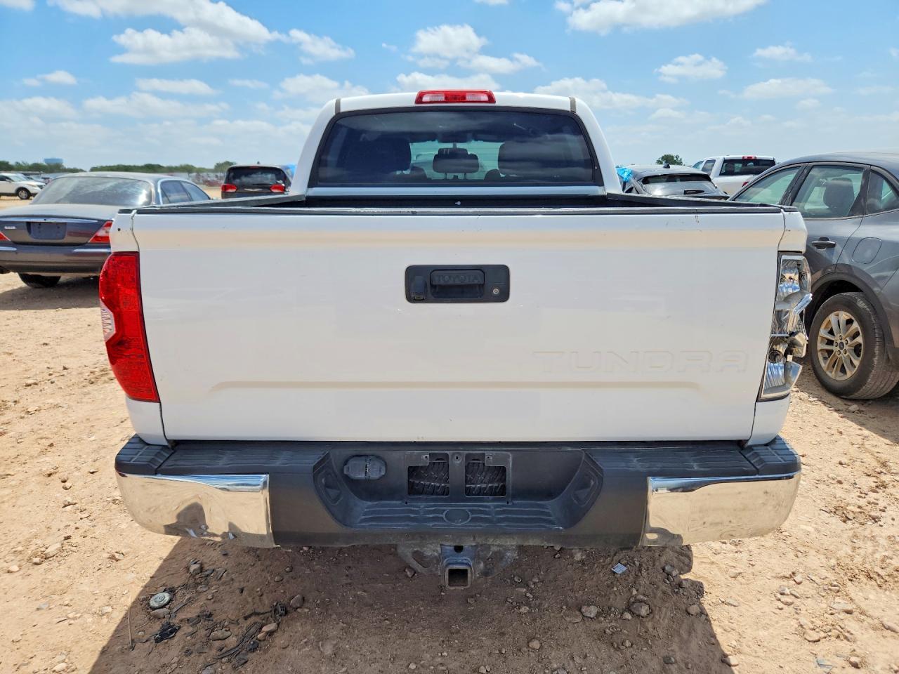 2016 Toyota Tundra Crewmax Sr5 - Image 6