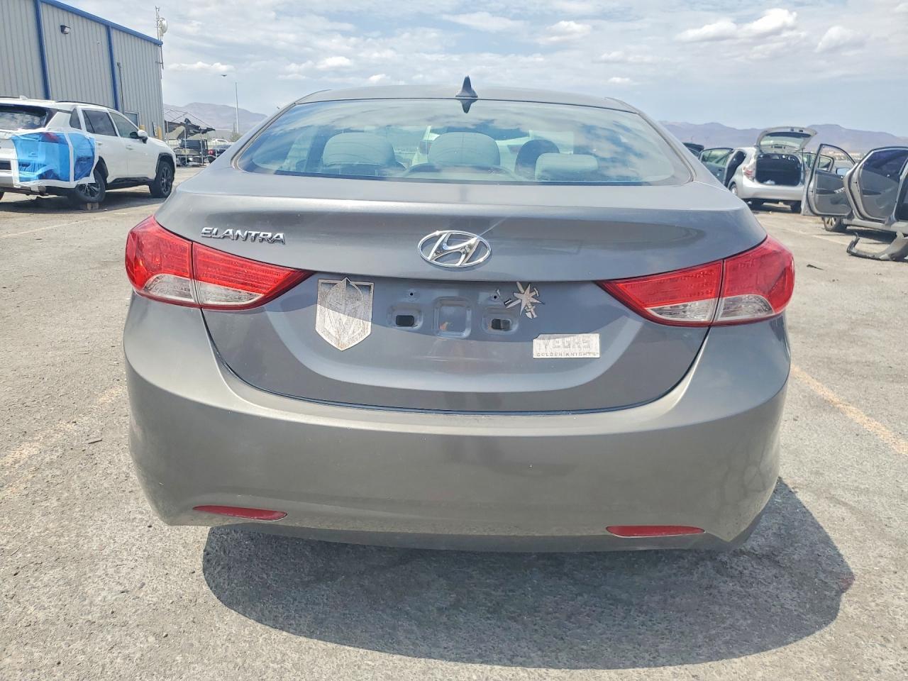 2013 Hyundai Elantra Gls - Image 6