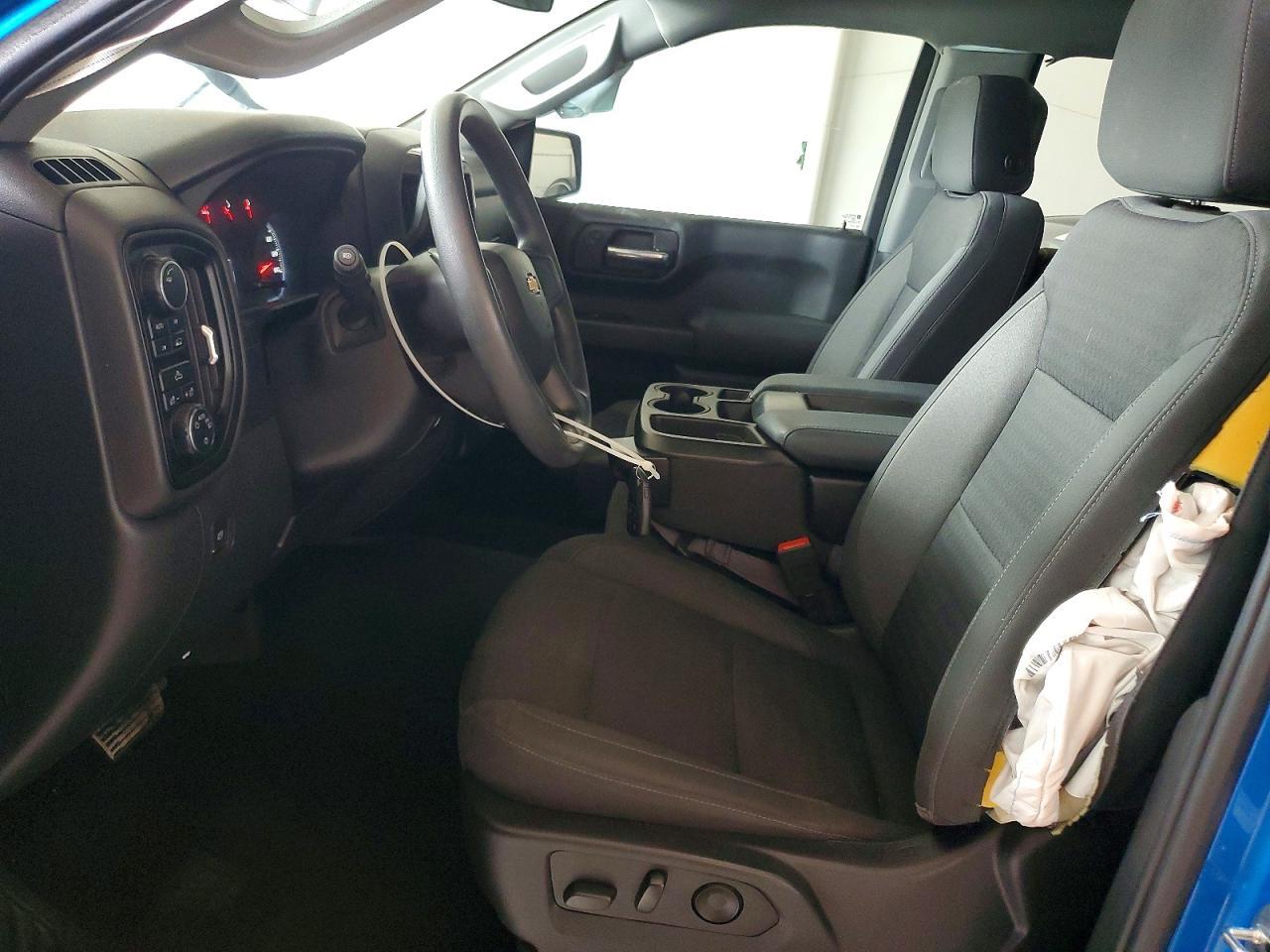 2022 Chevrolet Silverado K1500 Custom - Image 7