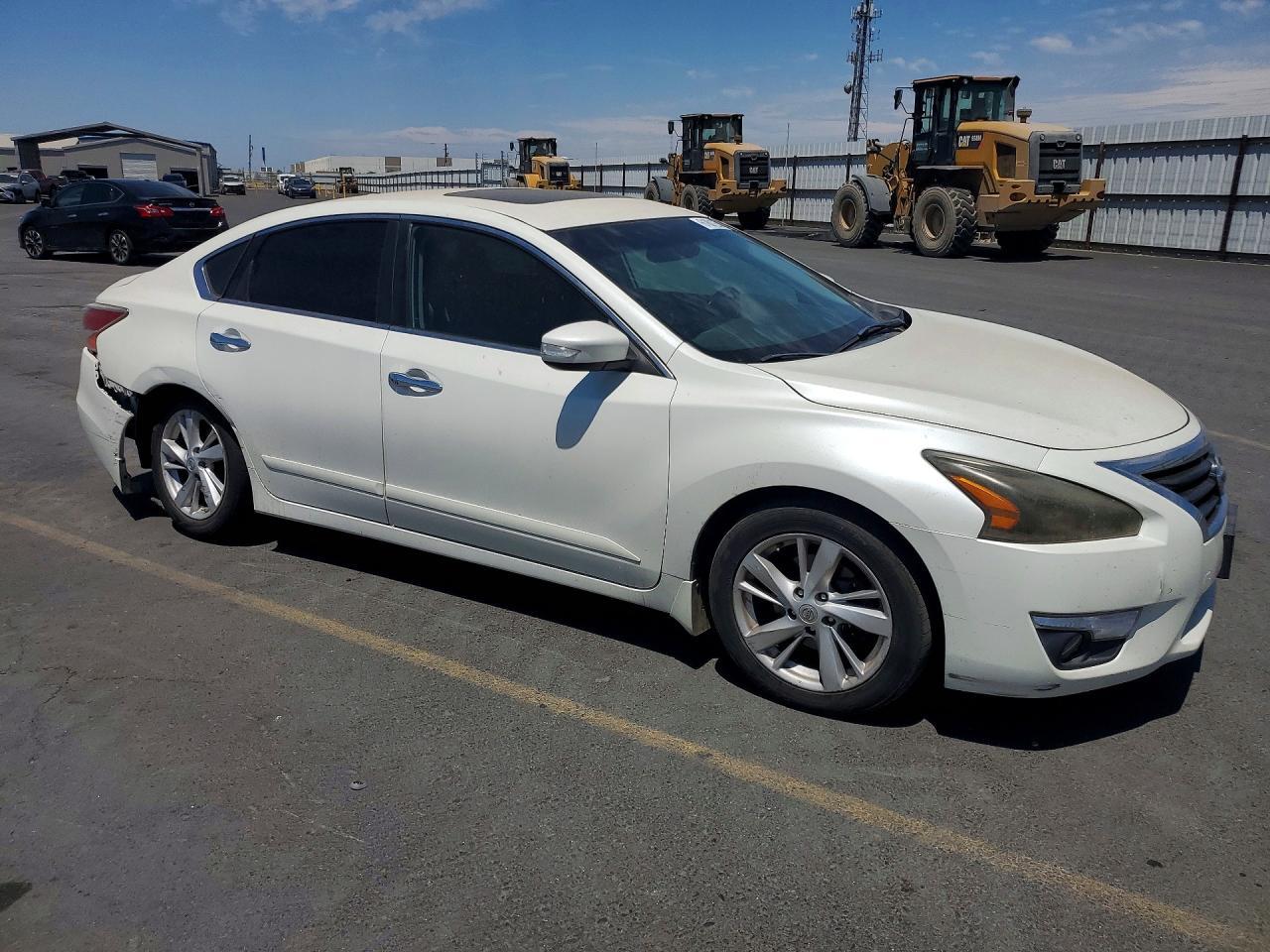 2014 Nissan Altima 2.5 Sv - Image 4