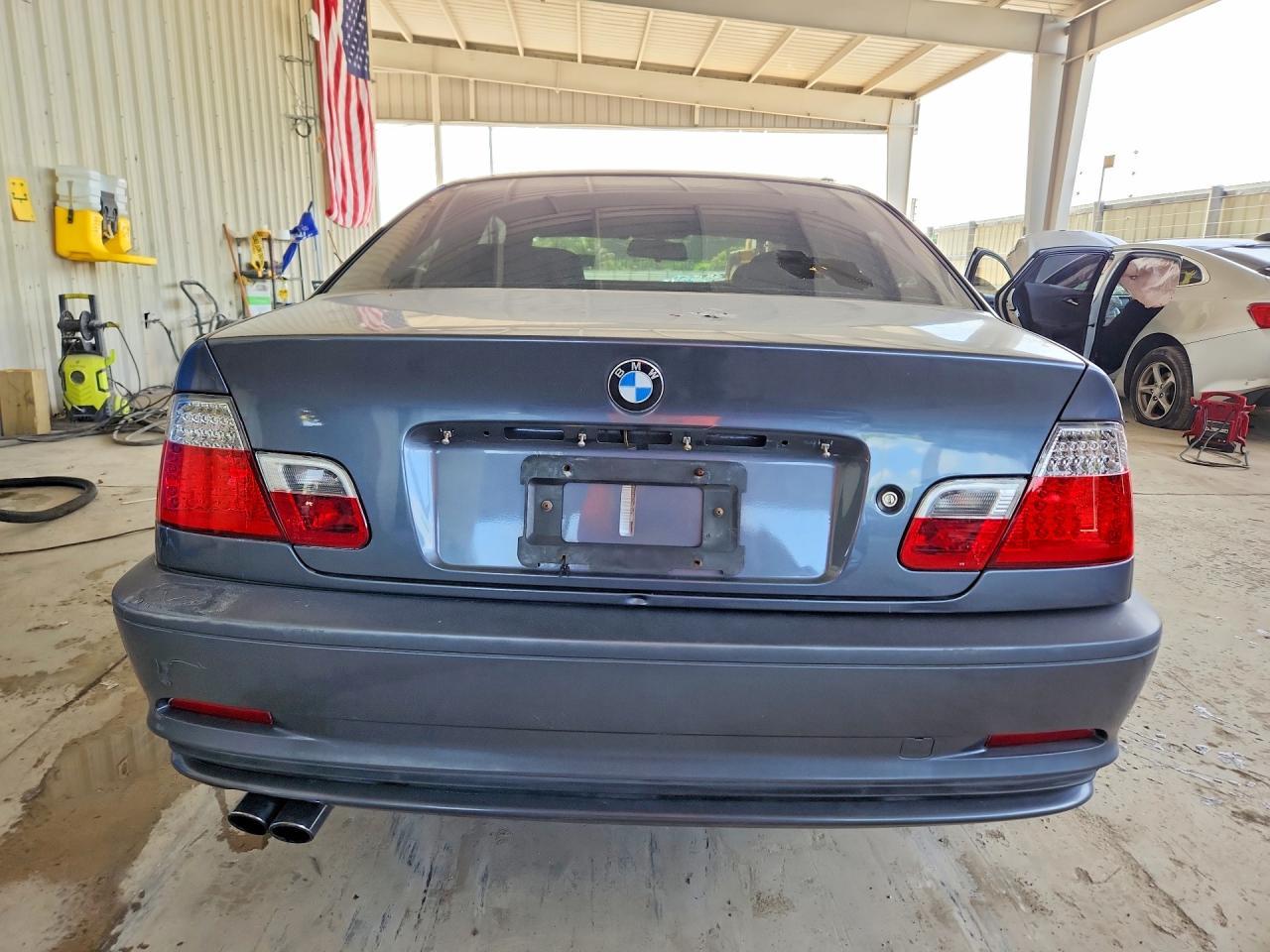 2002 BMW 325 - Image 6