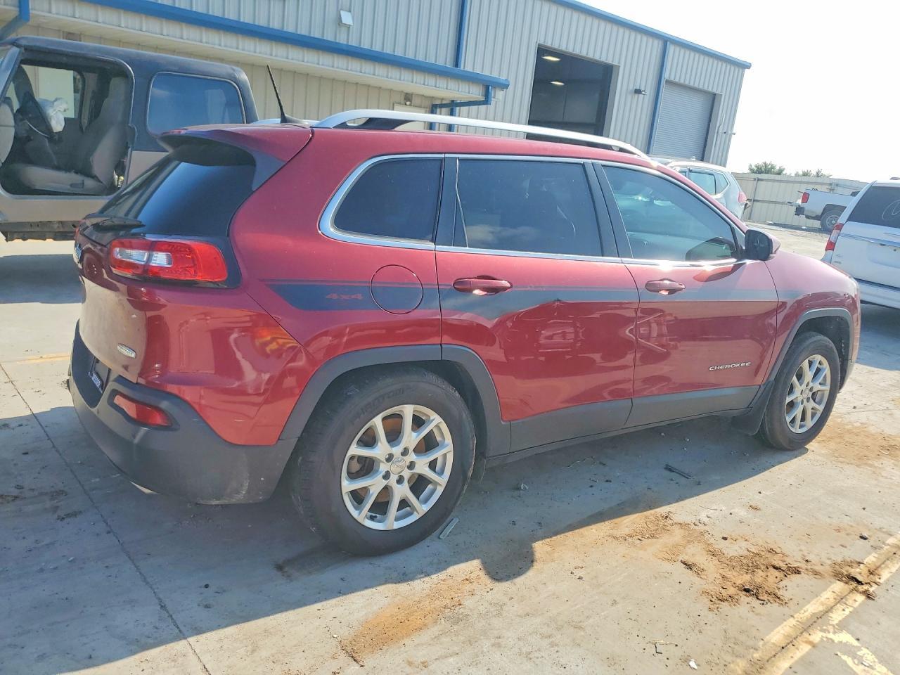 2017 Jeep Cherokee Latitude - Фото 3
