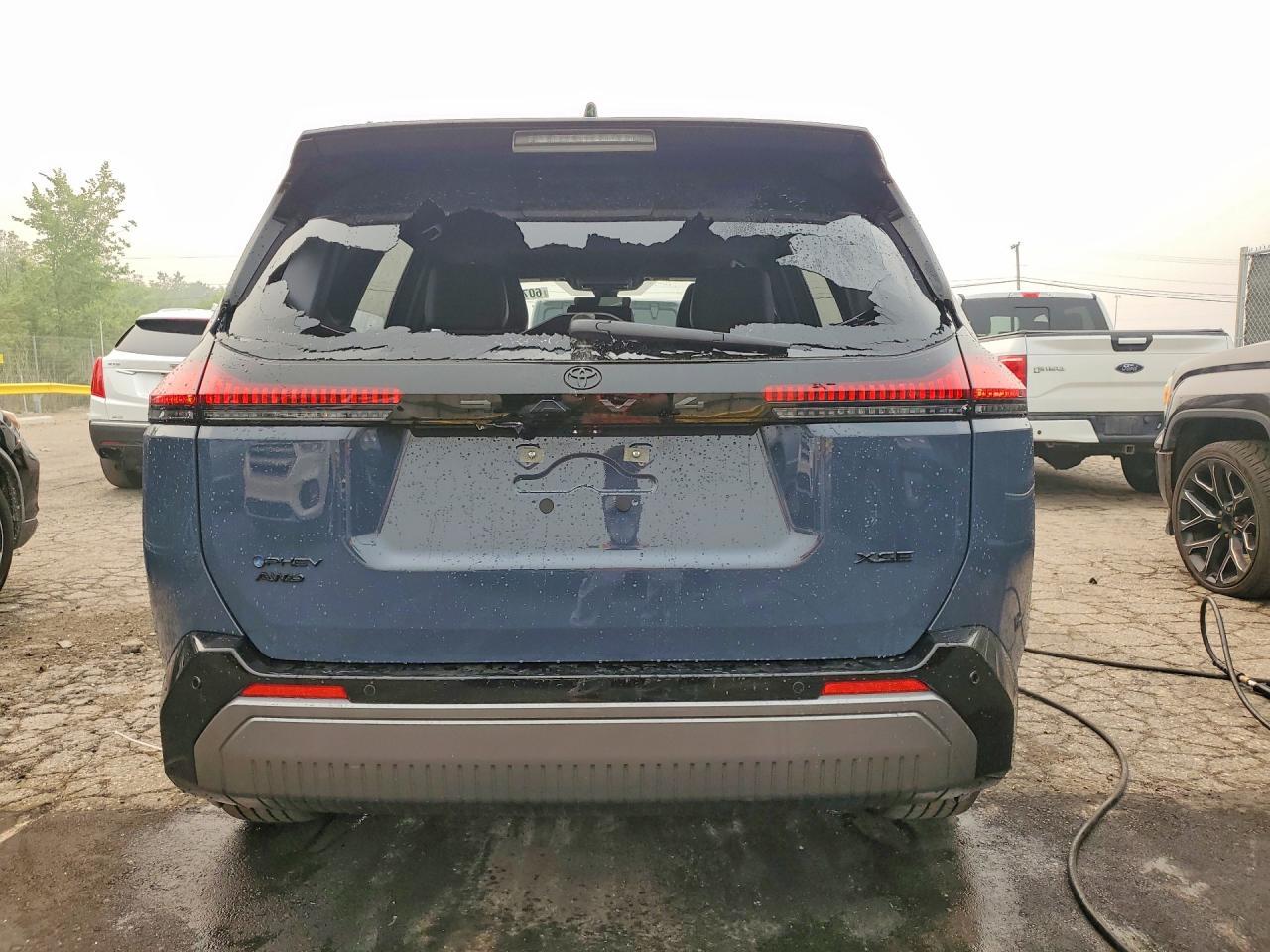 2026 Toyota Rav4 Plug-In Hybrid Xse - Image 6