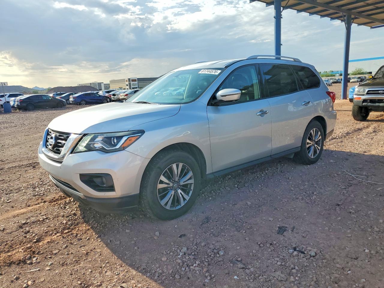 2020 Nissan Pathfinder Sl