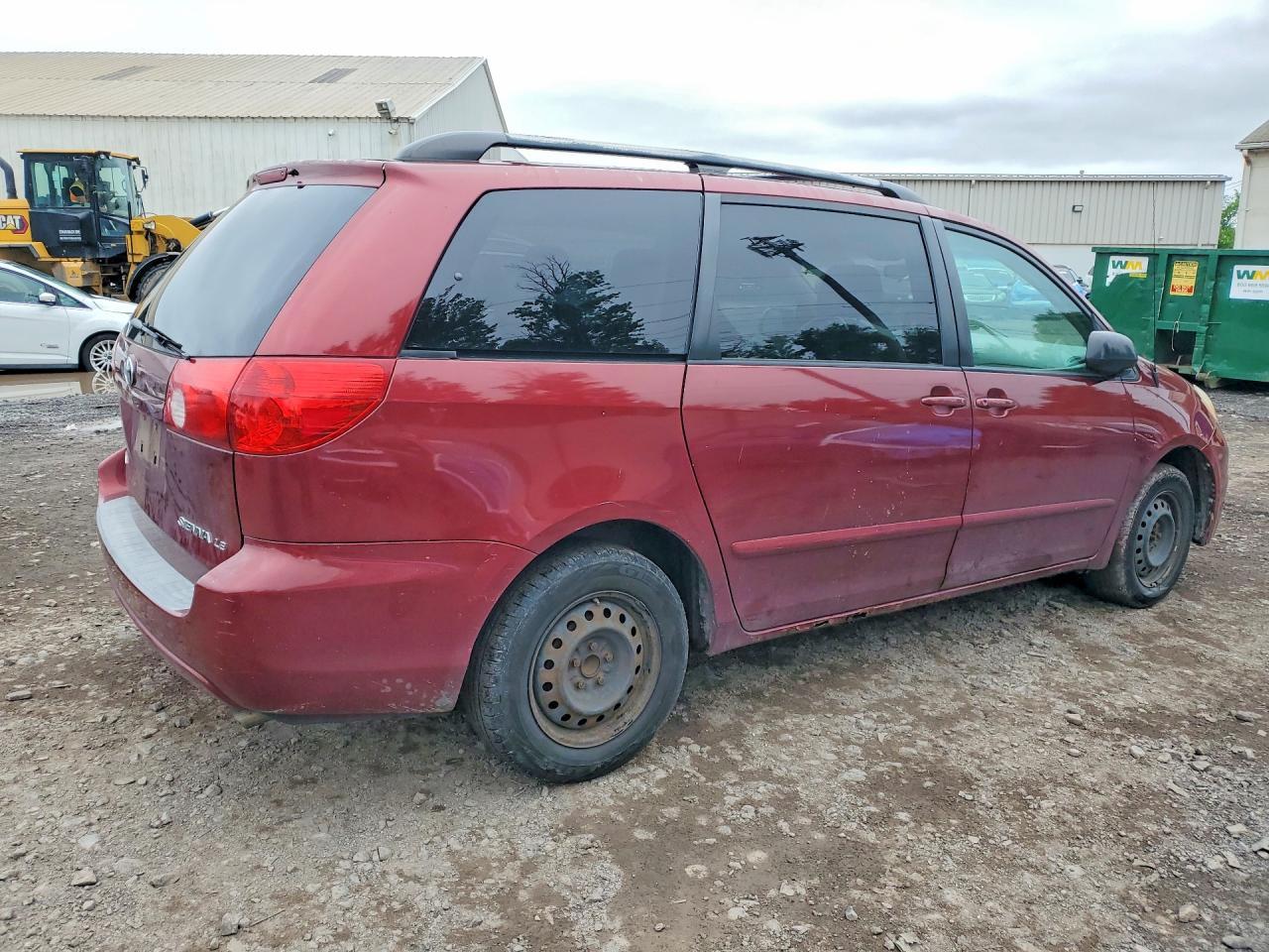 2007 Toyota Sienna Le 7-Passenger - Image 3