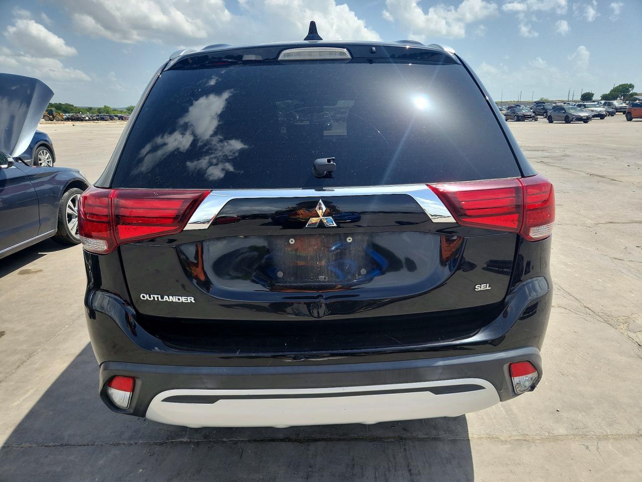 2020 Mitsubishi Outlander Se - Image 6
