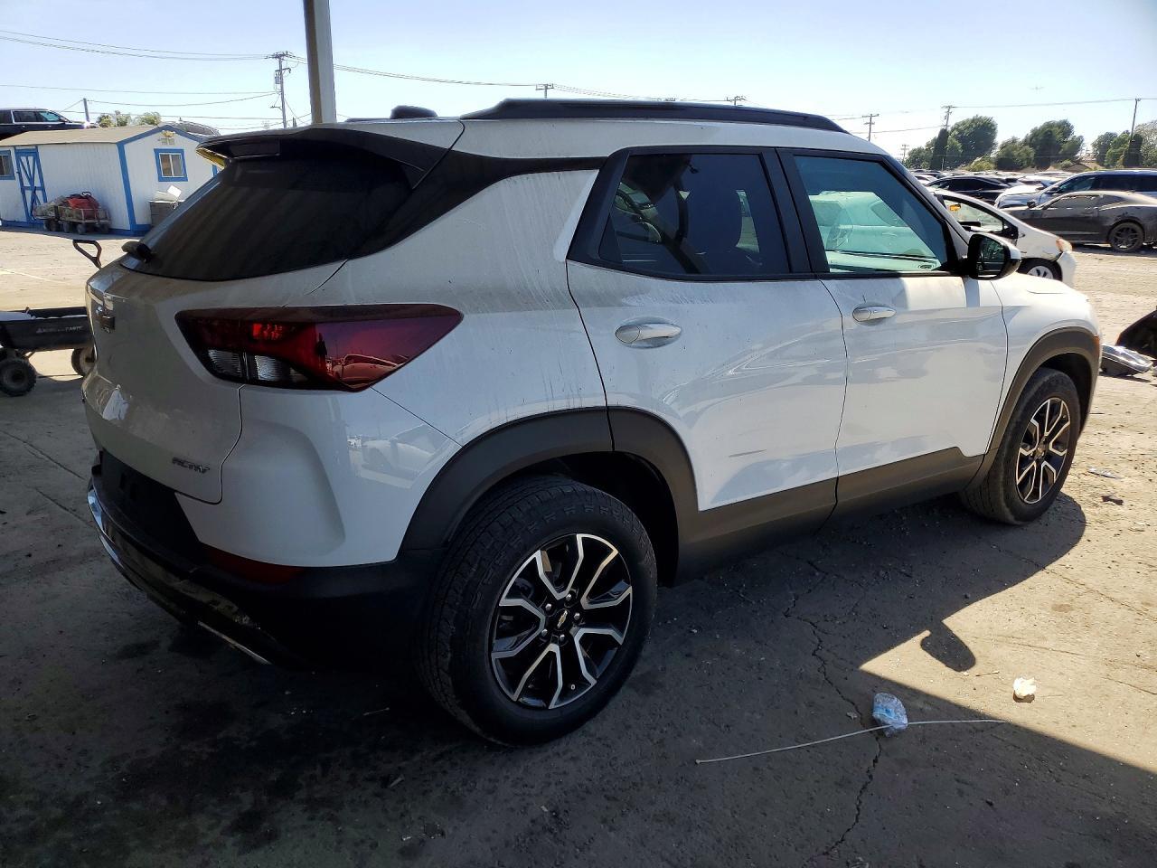 2023 Chevrolet Trailblazer 330 - Фото 3