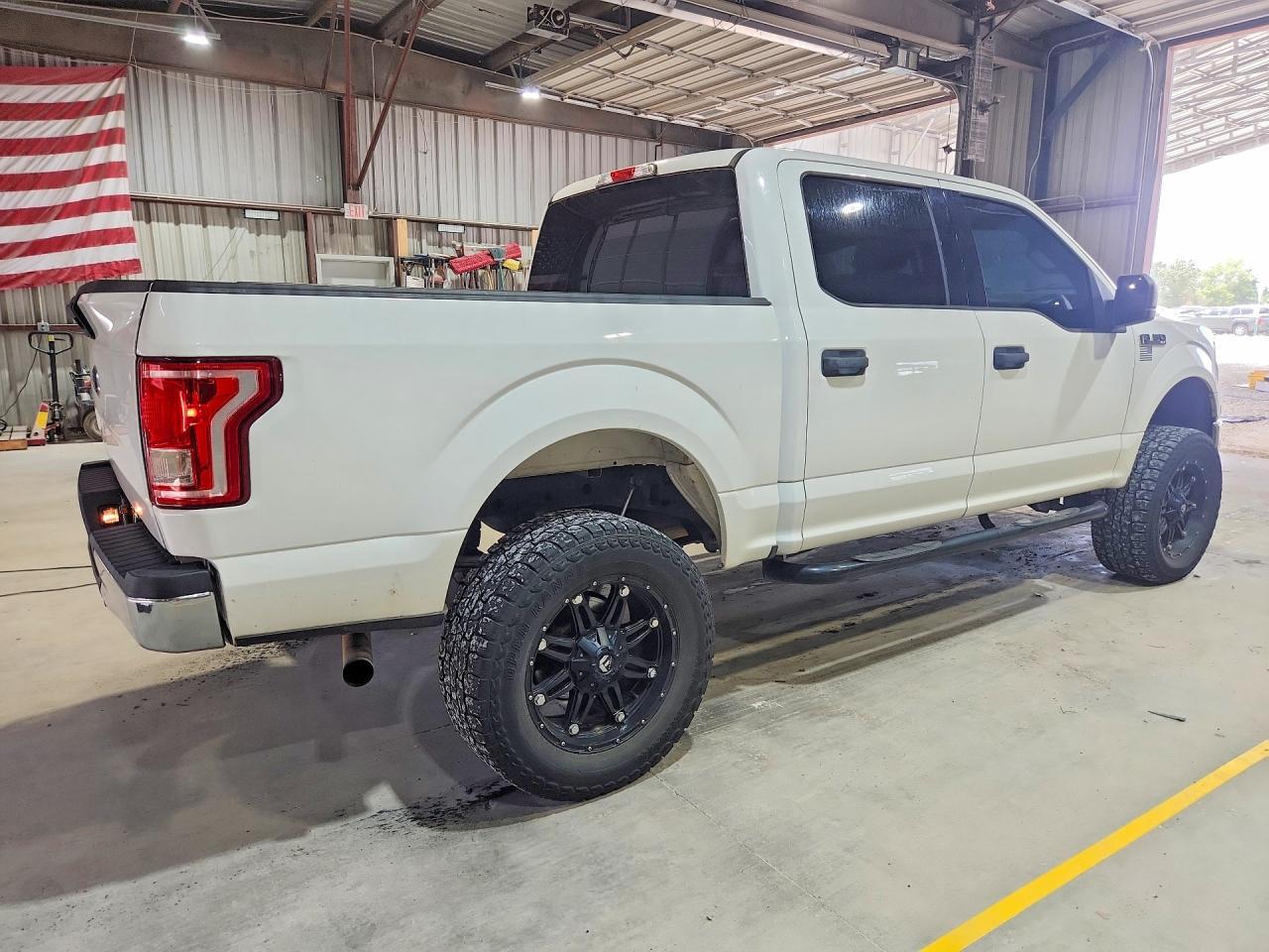 2015 Ford F150 Supercrew - Image 3