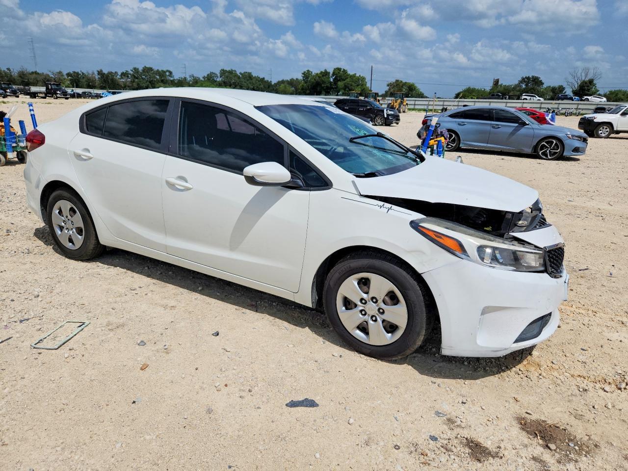 2017 Kia Forte Lx - Фото 4