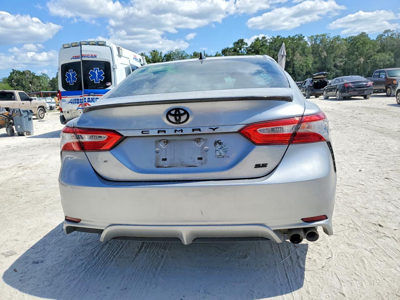 2019 Toyota Camry Se - Image 6