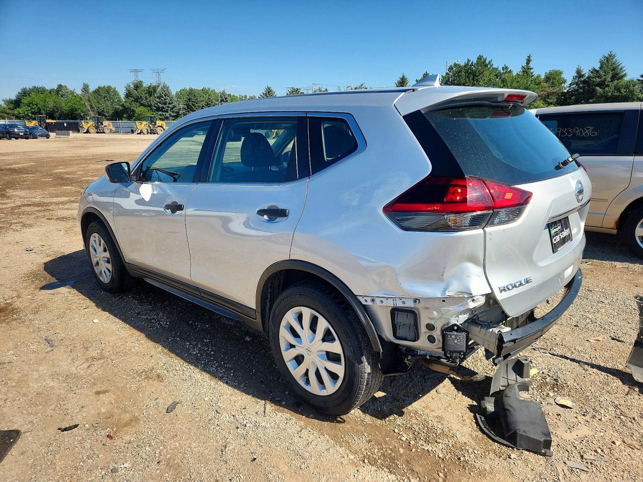 2019 Nissan Rogue S - Фото 2
