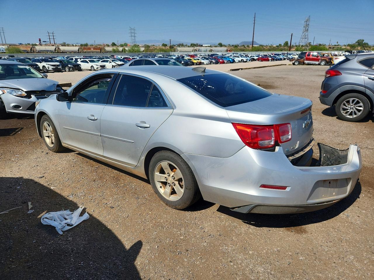2015 Chevrolet Malibu Ls - Фото 2
