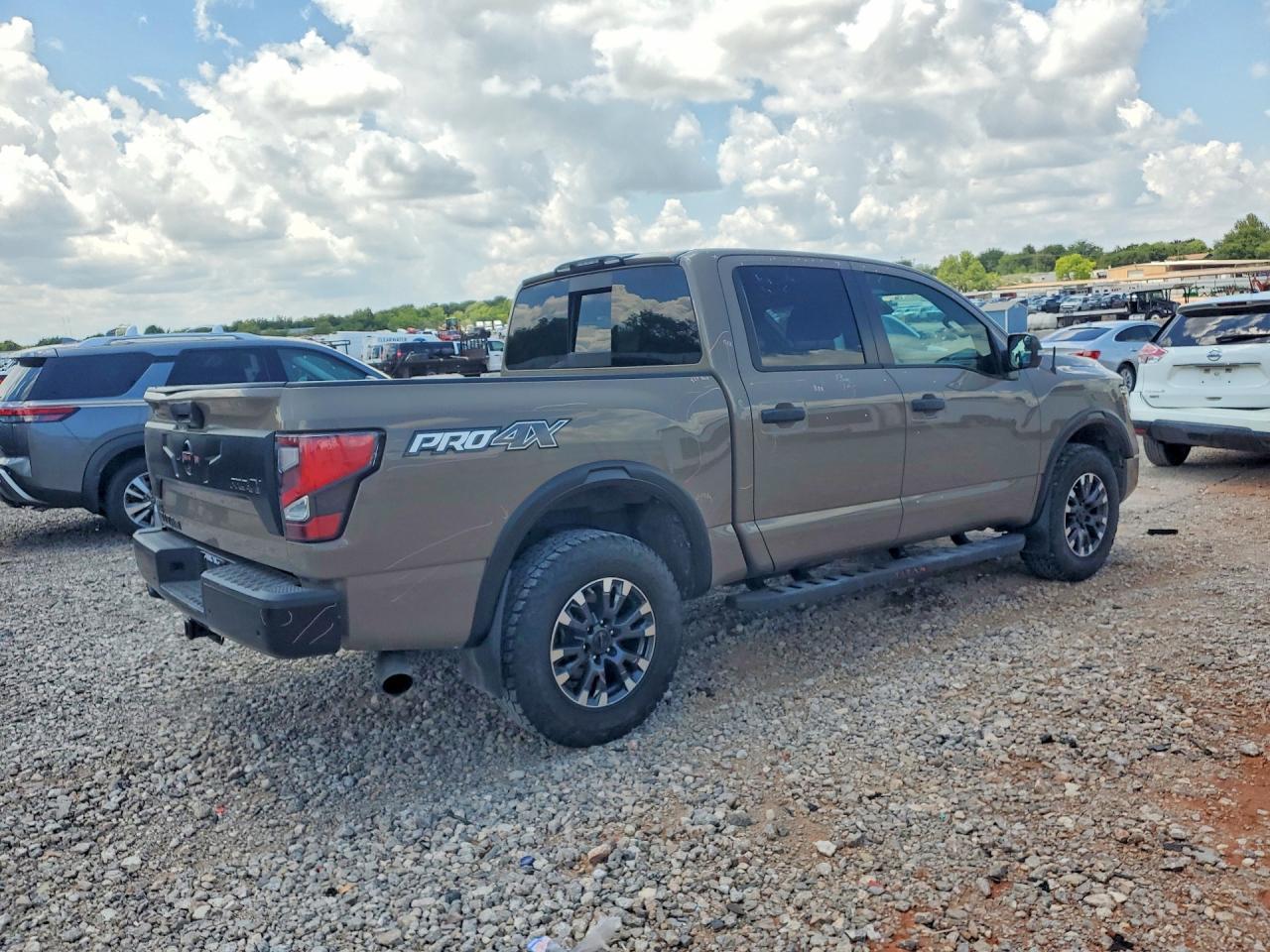2021 Nissan Titan Pro-4X - Image 3