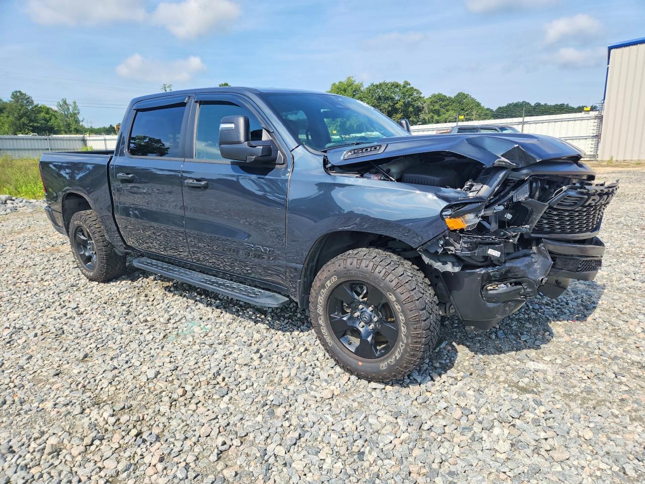 2025 Ram 1500 Tradesman - Image 4