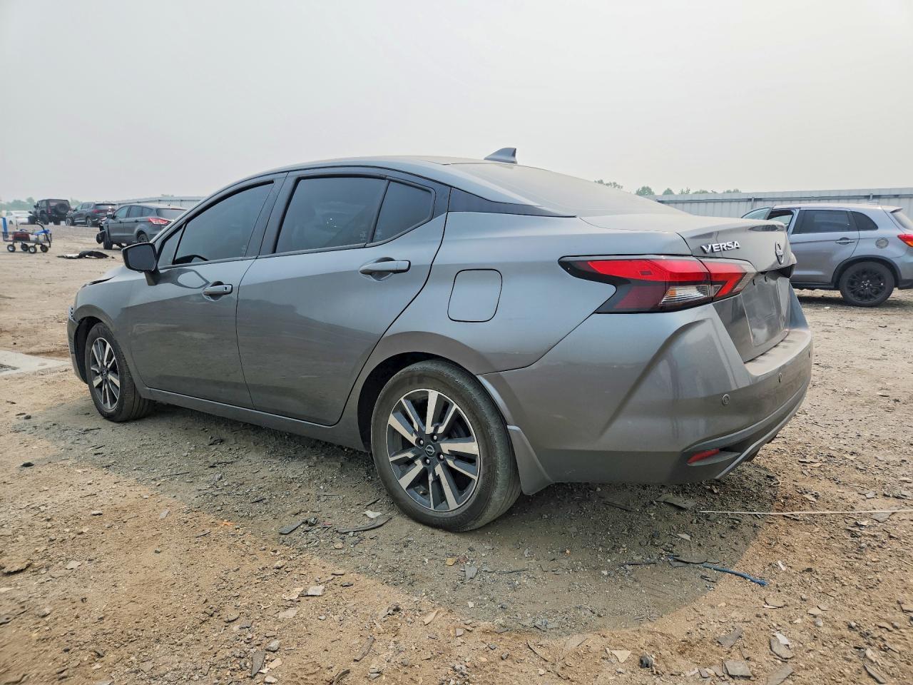 2025 Nissan Versa Sv - Фото 2